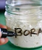 El bórax pentahidratado está hecho del mineral natural borato de sodio